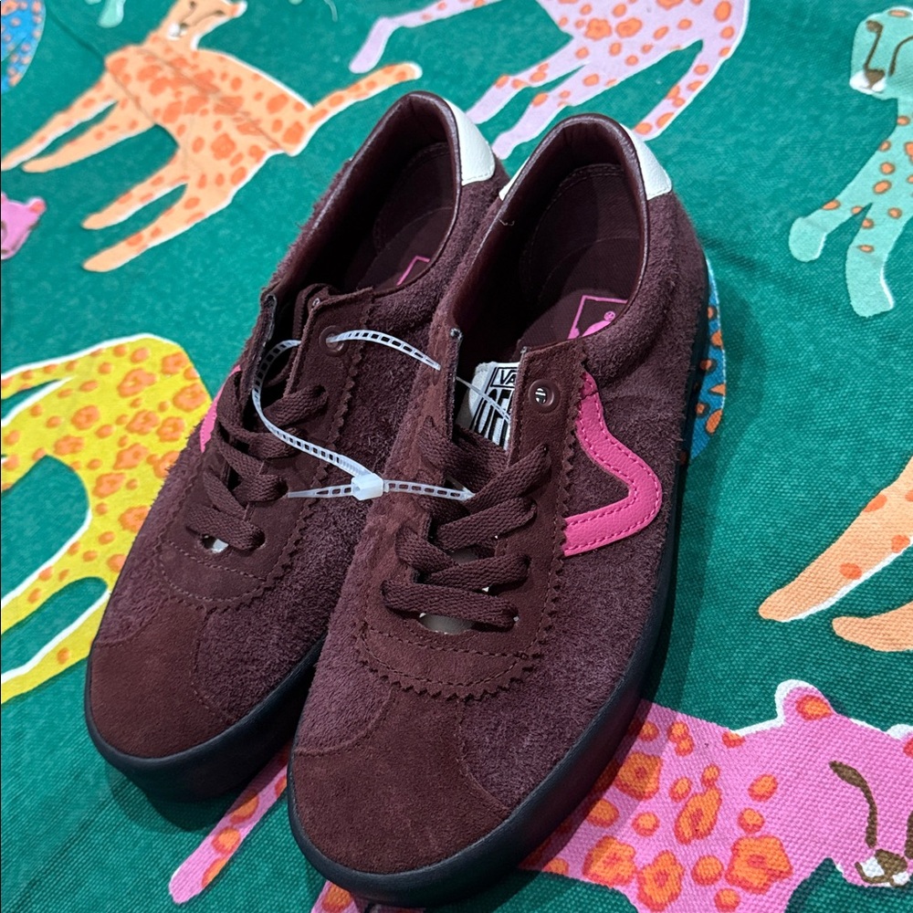 NEW VANS BURGUNDY PINK LOW LACE UP SNEAKERS - Picture 5 of 7